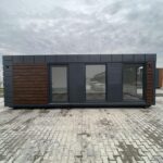 Contenedor de Oficina 800×300 con Baño y Aire Acondicionado