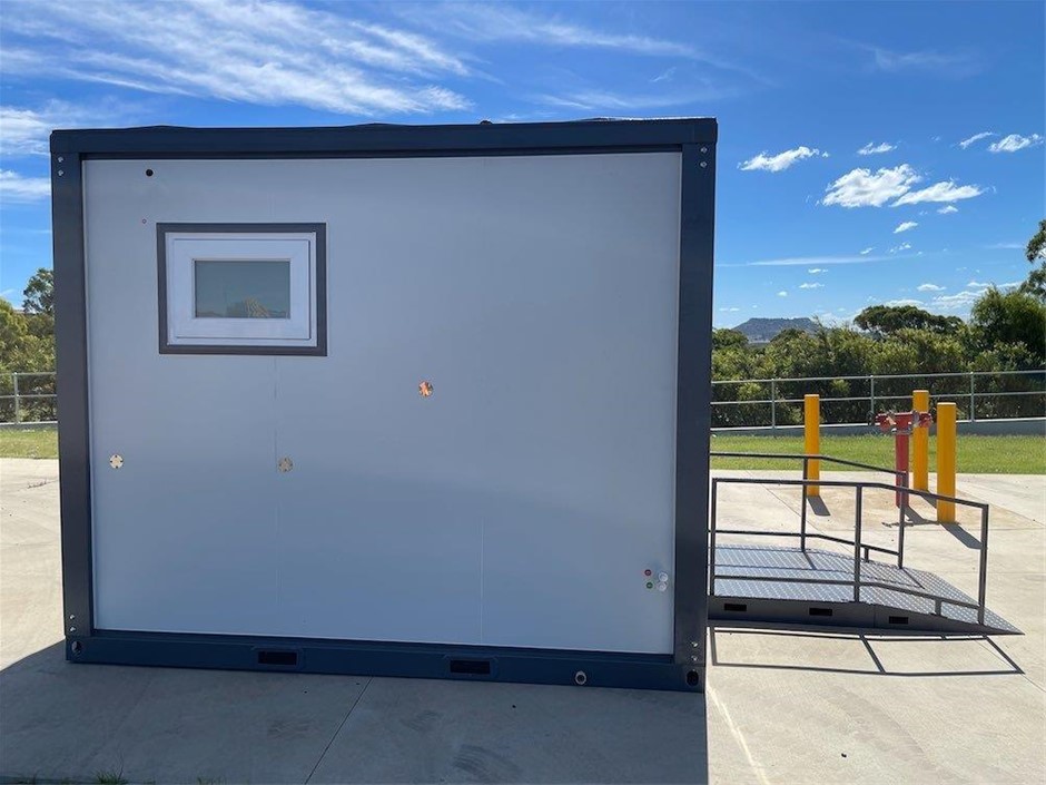 4-9.jpg Sanitario portátil accesible para personas con discapacidad - Imagen 4