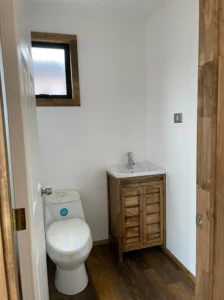 Proyecto Modular DALÍ 8×3 m – Espacio Libre con Medio Baño - Imagen 8