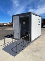 Sanitario portátil accesible para personas con discapacidad - Imagen 9